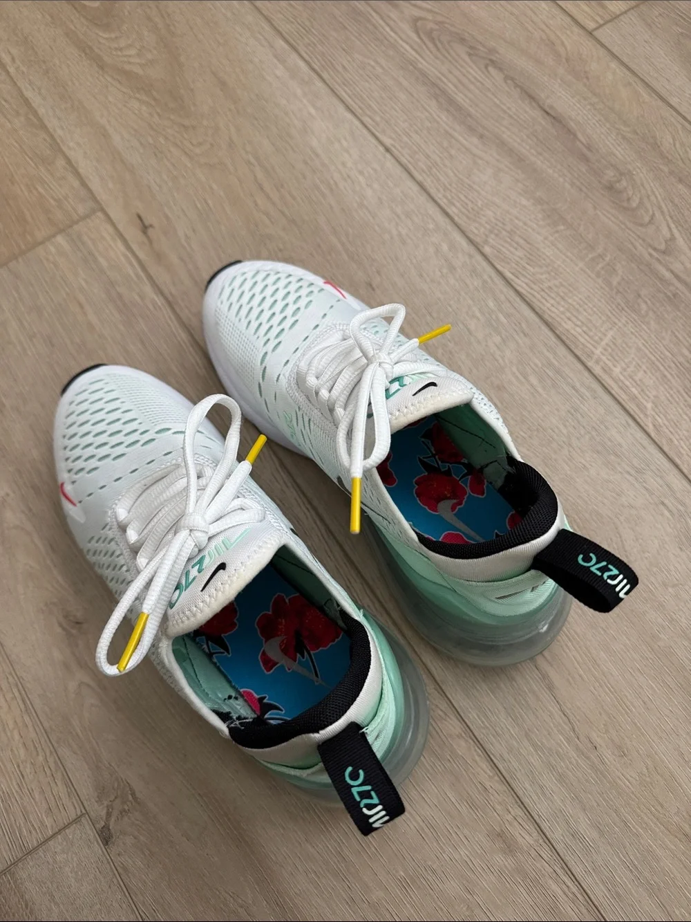 Nike White Mint Green Air Max 270 Sneakers